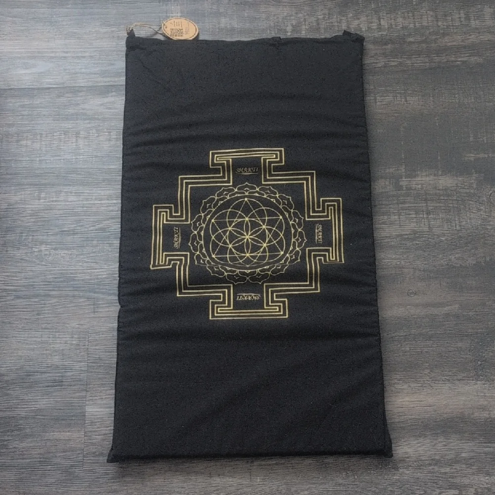 Black Shakti Acupressure Mat - Picture 3 of 6